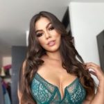 Jerk off Live On Private cam with athletic KatiaMoreGB Barefoot display