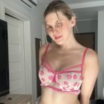 Jerk off online Live On Hd webcam with athletic PinkyDinkyx Playing footsie